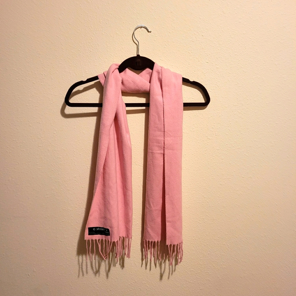 🧣$10$Cashmink softest scarf!!!!